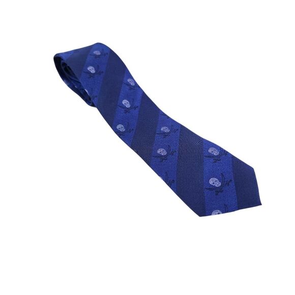 NEW Van Heusen Skull And Blades Pirate Themed Silk Tie - Picture 1 of 5